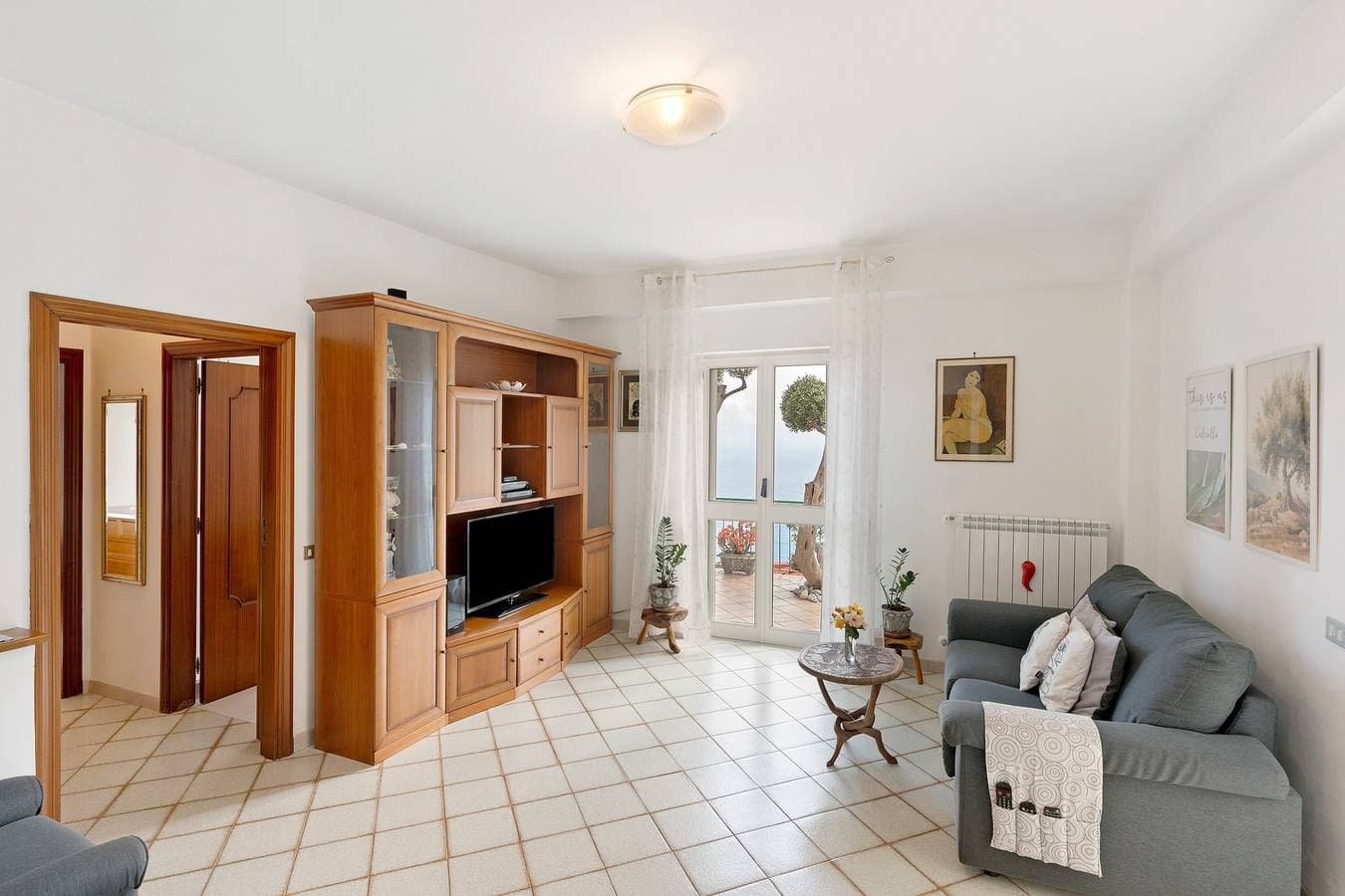 Foto 12 von 30: Ferienwohnung 'Ulivello House' mit Meerblick, WLAN und Klimaanlage