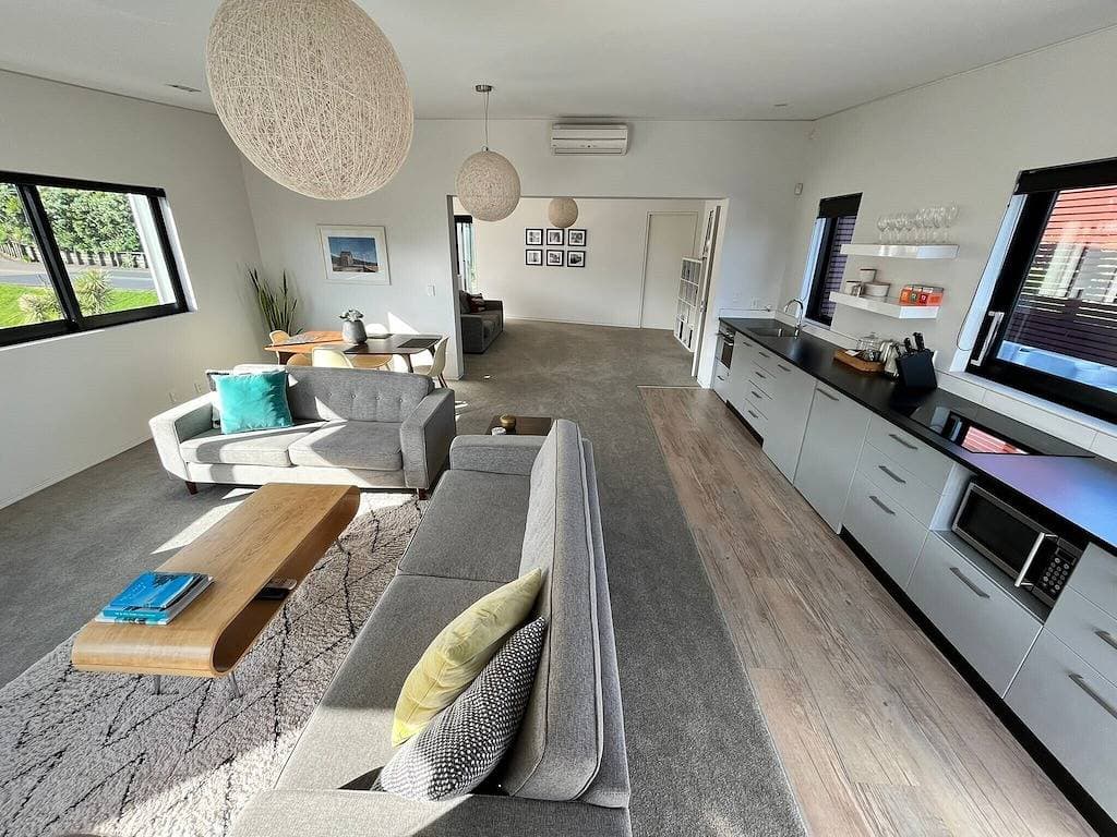 Foto 8 von 8: Moderne, große, offene 1-Zimmer-Wohnung