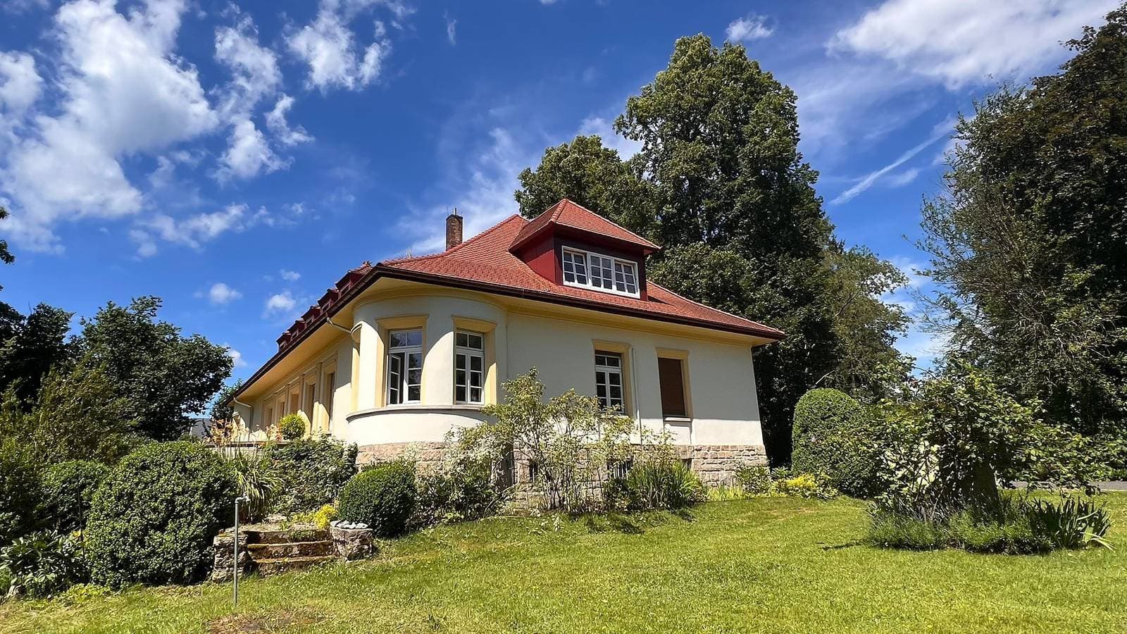 Foto 2 von 21: Villa Bergmann - Gemütliche Ferienwohnung in einer Villa mit Garten