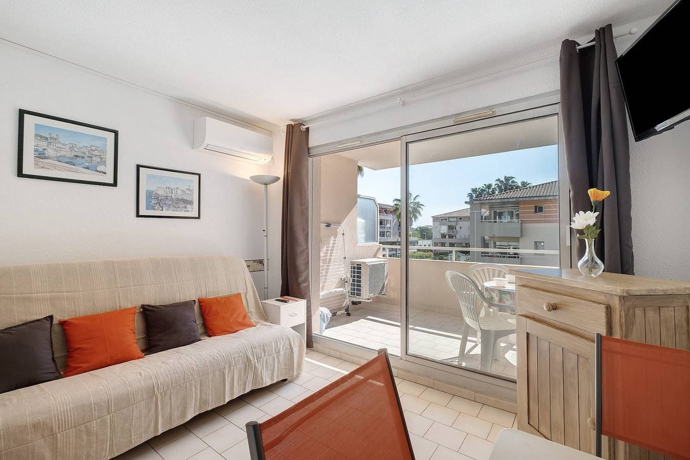 Foto 3 von 21: Studio „L'oasis“ mit Gemeinschaftspool, privater Terrasse und Klimaanlage