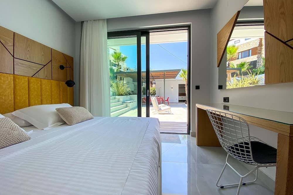 Foto 9 von 30: Villa Lydia ,two pools, indoor heated pool , sea view