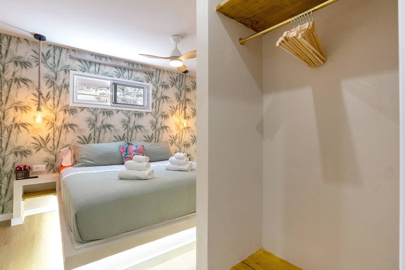 Foto 9 von 33: Ferienhaus 'Oceania B' mit Meerblick, WLAN und Klimaanlage