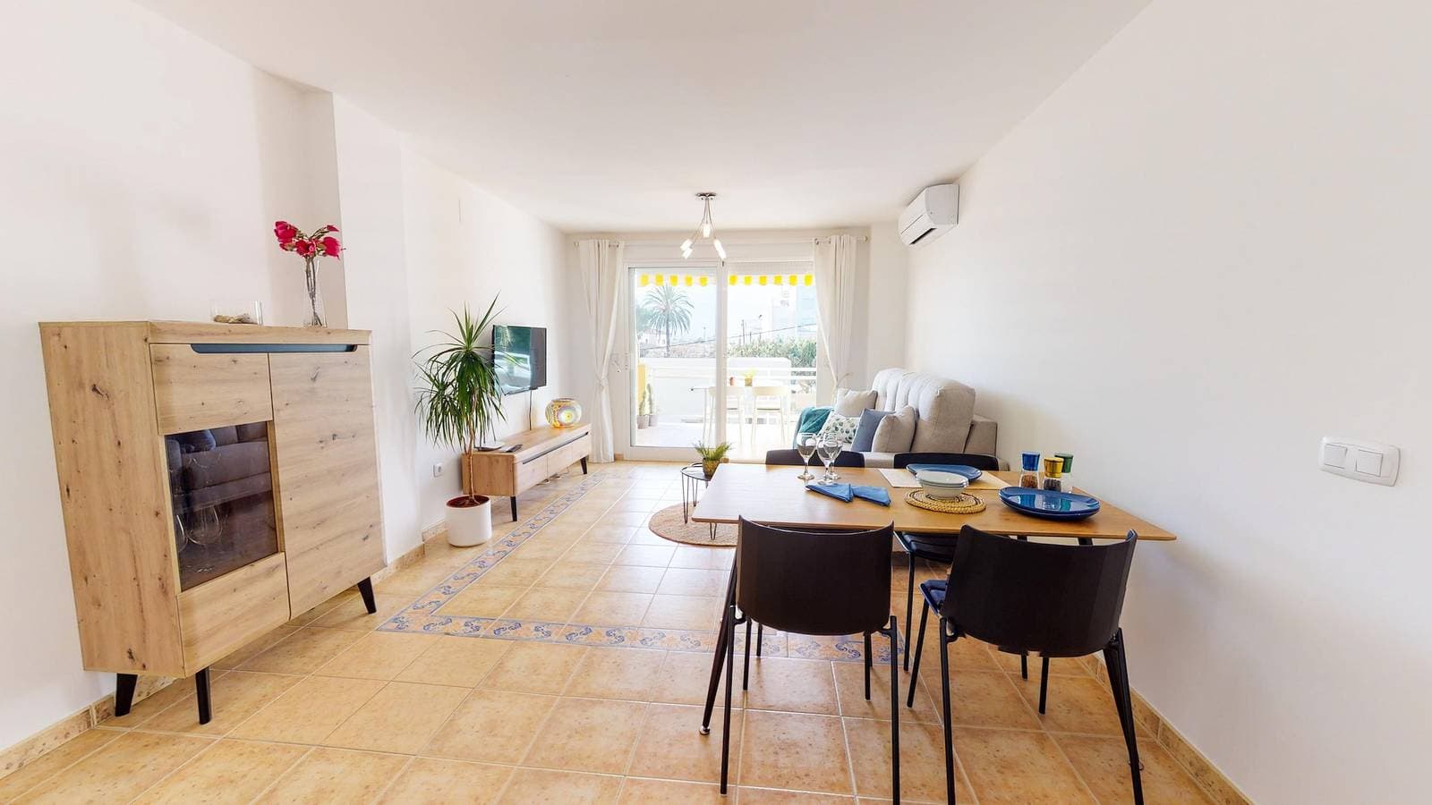 Foto 2 von 39: Fabelhaftes Appartement mit Wifi, A/C und fußläufig zum Strand