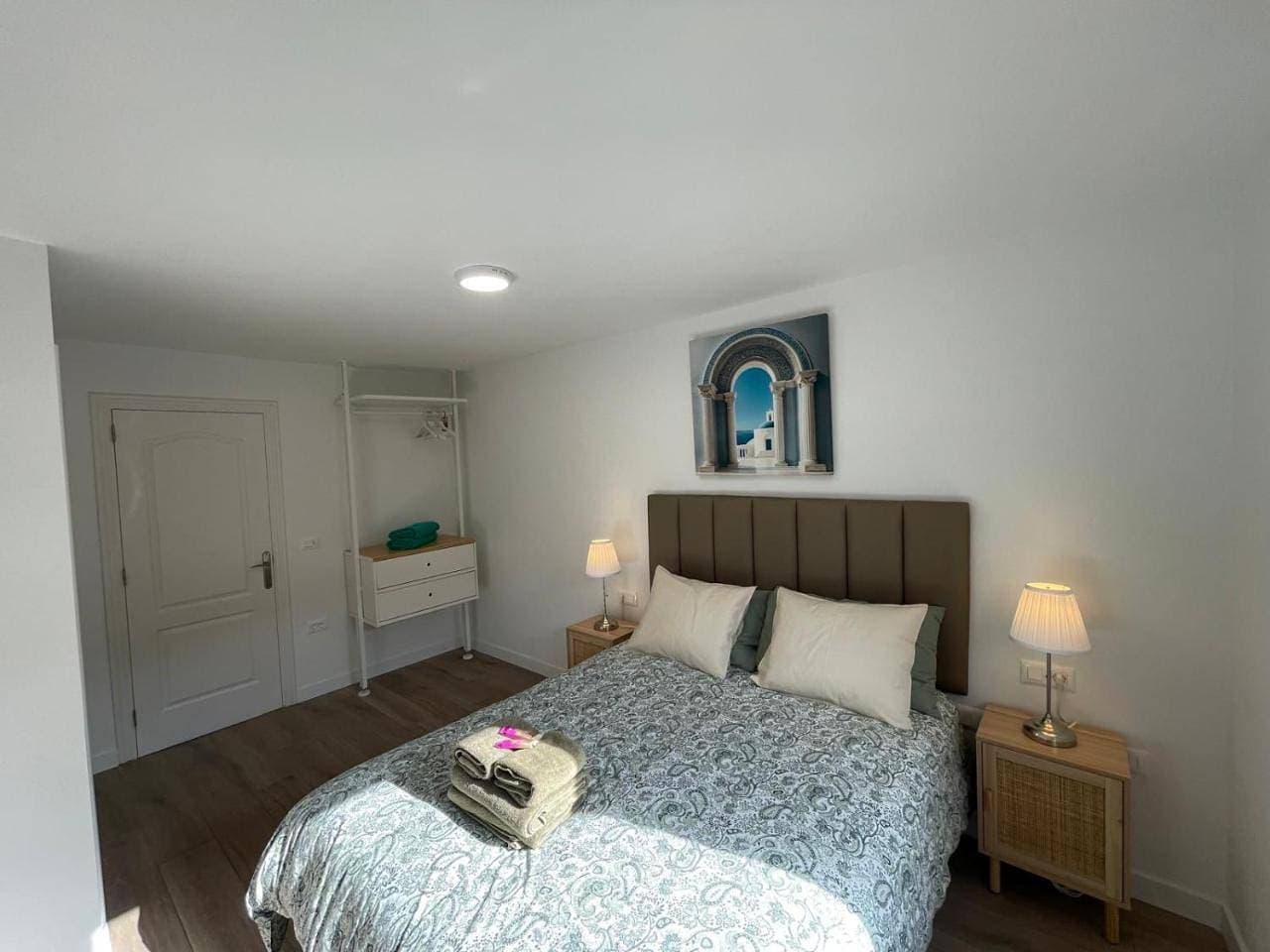 Foto 13 von 72: Two-Bedroom Apartment with Terrace and Sea View
