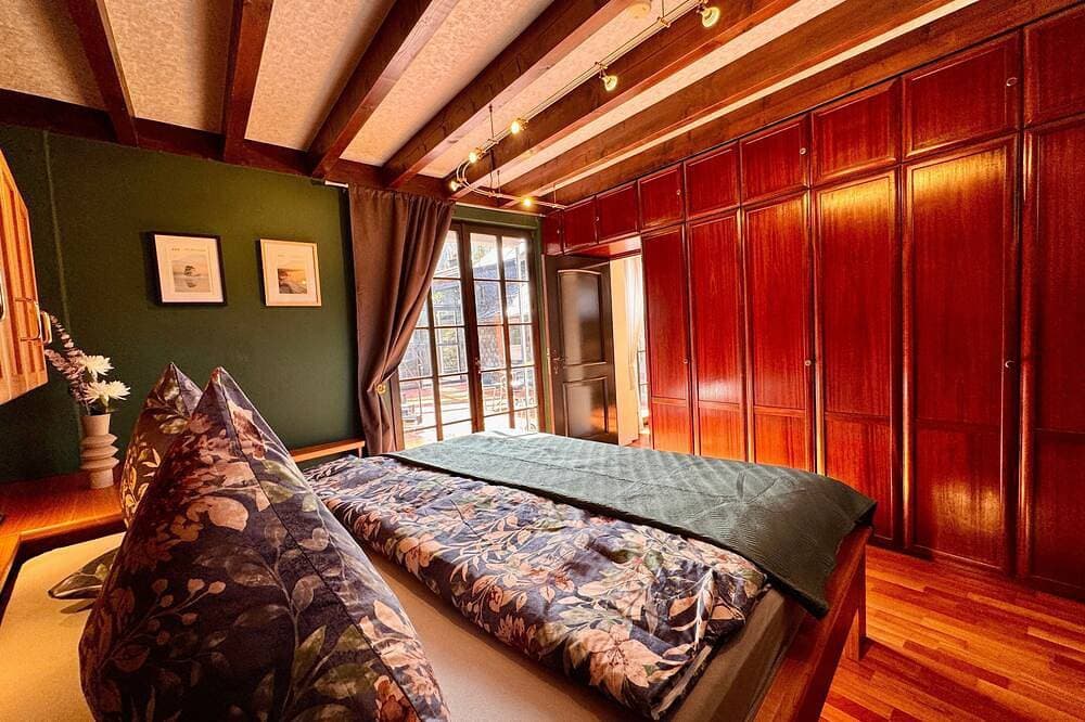 Foto 4 von 30: Ferienhaus „Rooftop unter der Burg“ mit privater Terrasse, Garten und WLAN