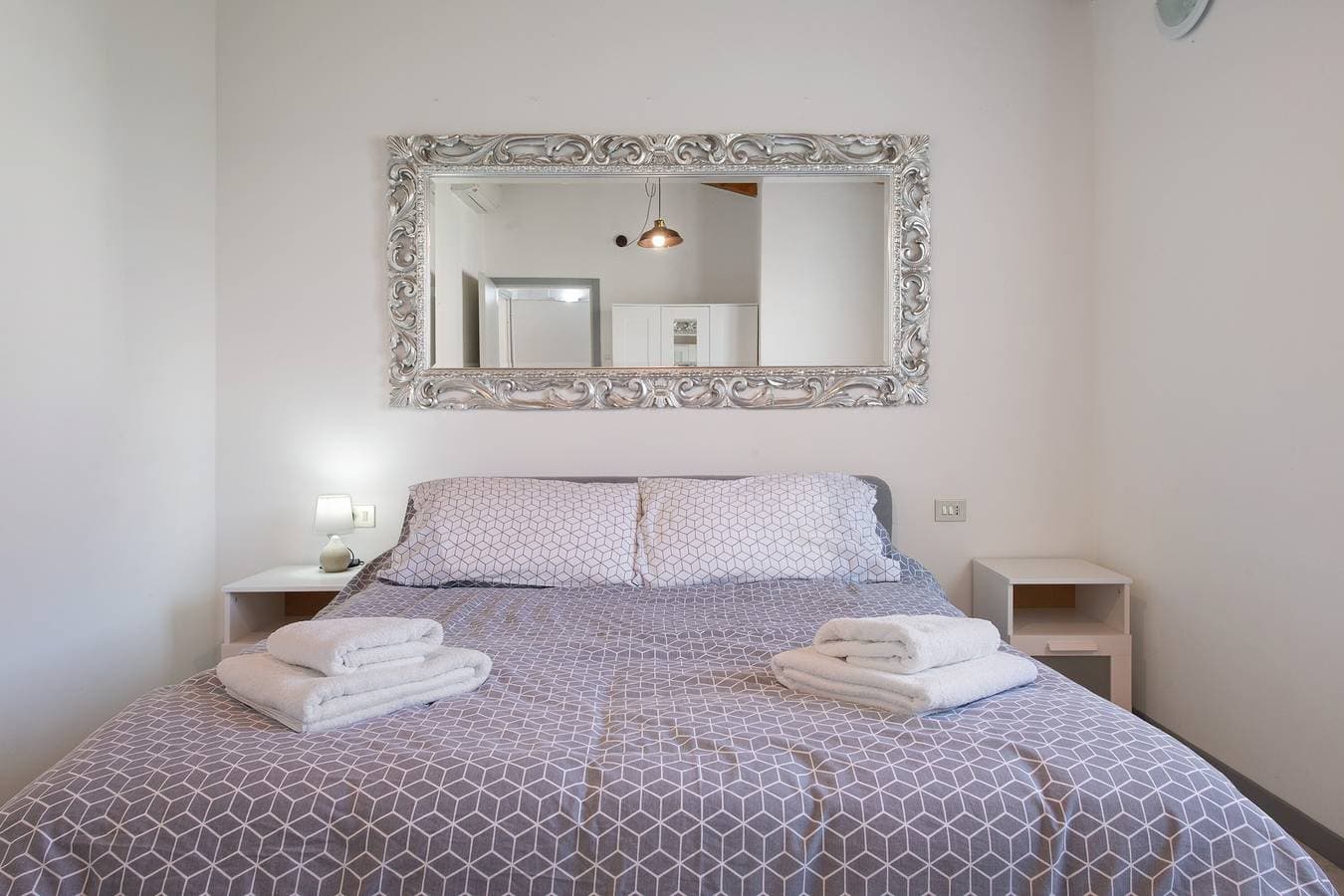 Foto 6 von 17: Ferienhaus 'Appartamenti Villa Fiorito' mit Blick auf den See, Wi-Fi und Klimaanlage