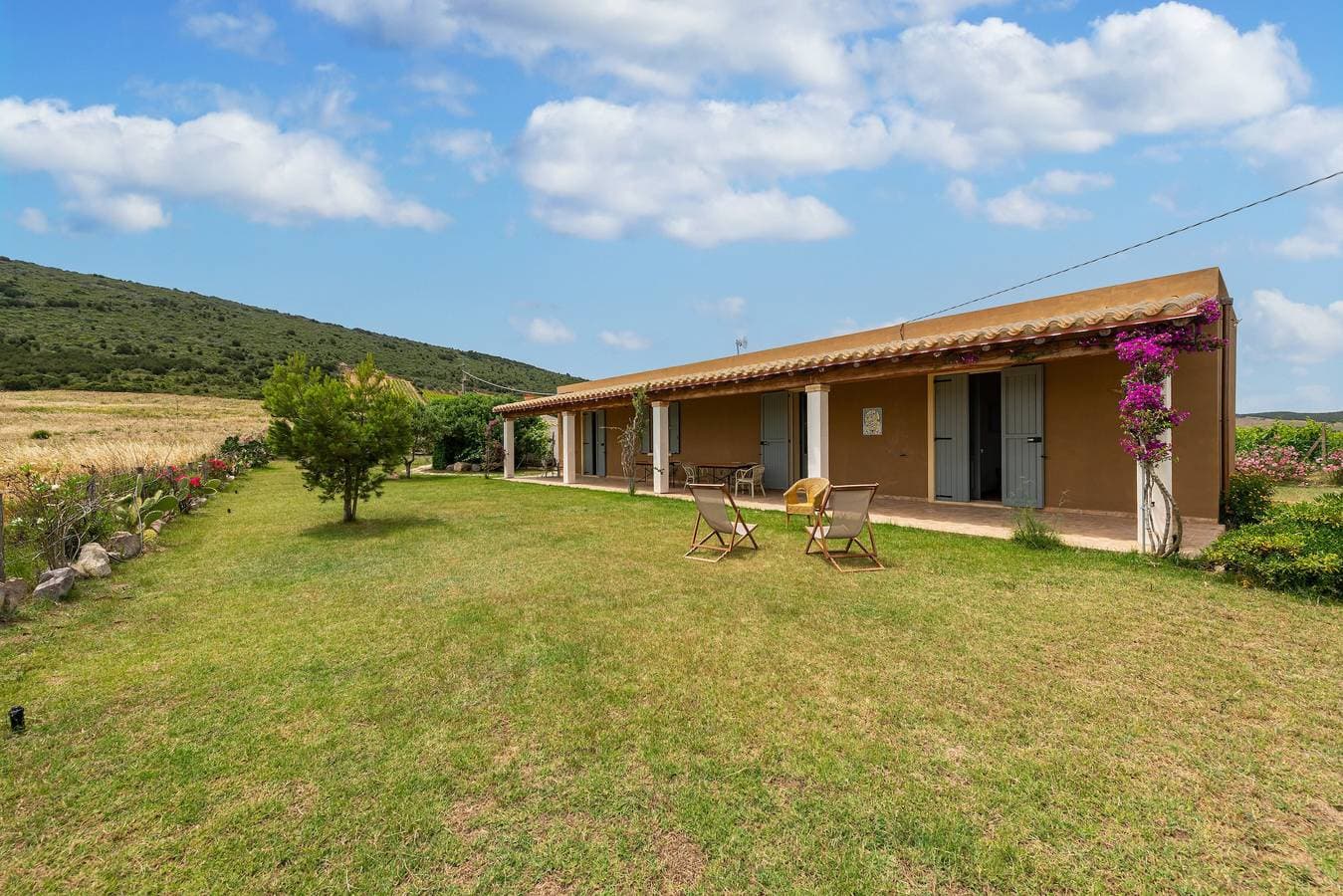 Foto 3 von 25: Villa le Vigne in Meeresnähe mit Garten und Terrasse