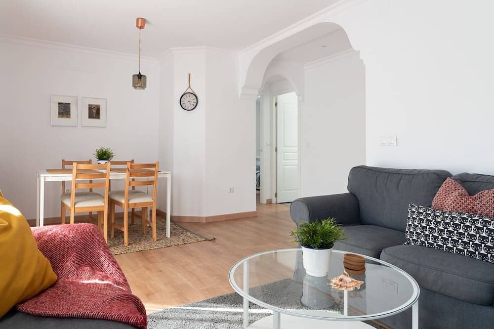 Neu renovierte Wohnung im Zentrum von Estepona! 1