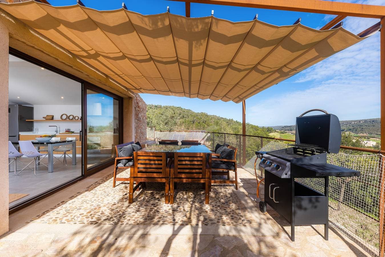 Foto 4 von 26: Landhaus "Can Jaume" mit Pool, Terrasse, Bergblick & WLAN