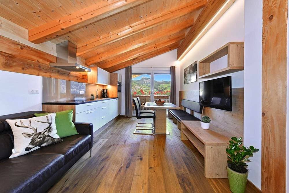 Foto 4 von 13: Apartment with Mountain View
