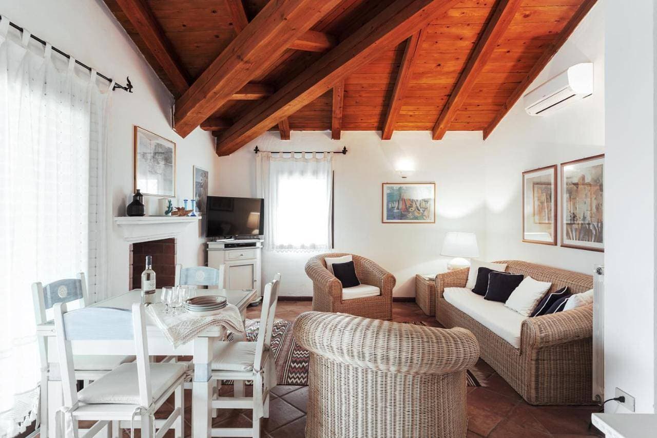 Villa caposchiera a 150m dal mare 1