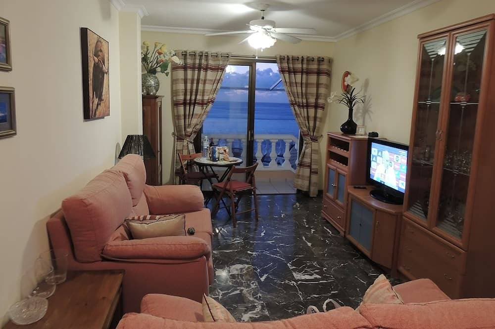 Foto 7 von 30: Spektakuläre Sonnige Wohnung Mit WIFI, Pool, Panorama-Klippe Und Meerblick.
