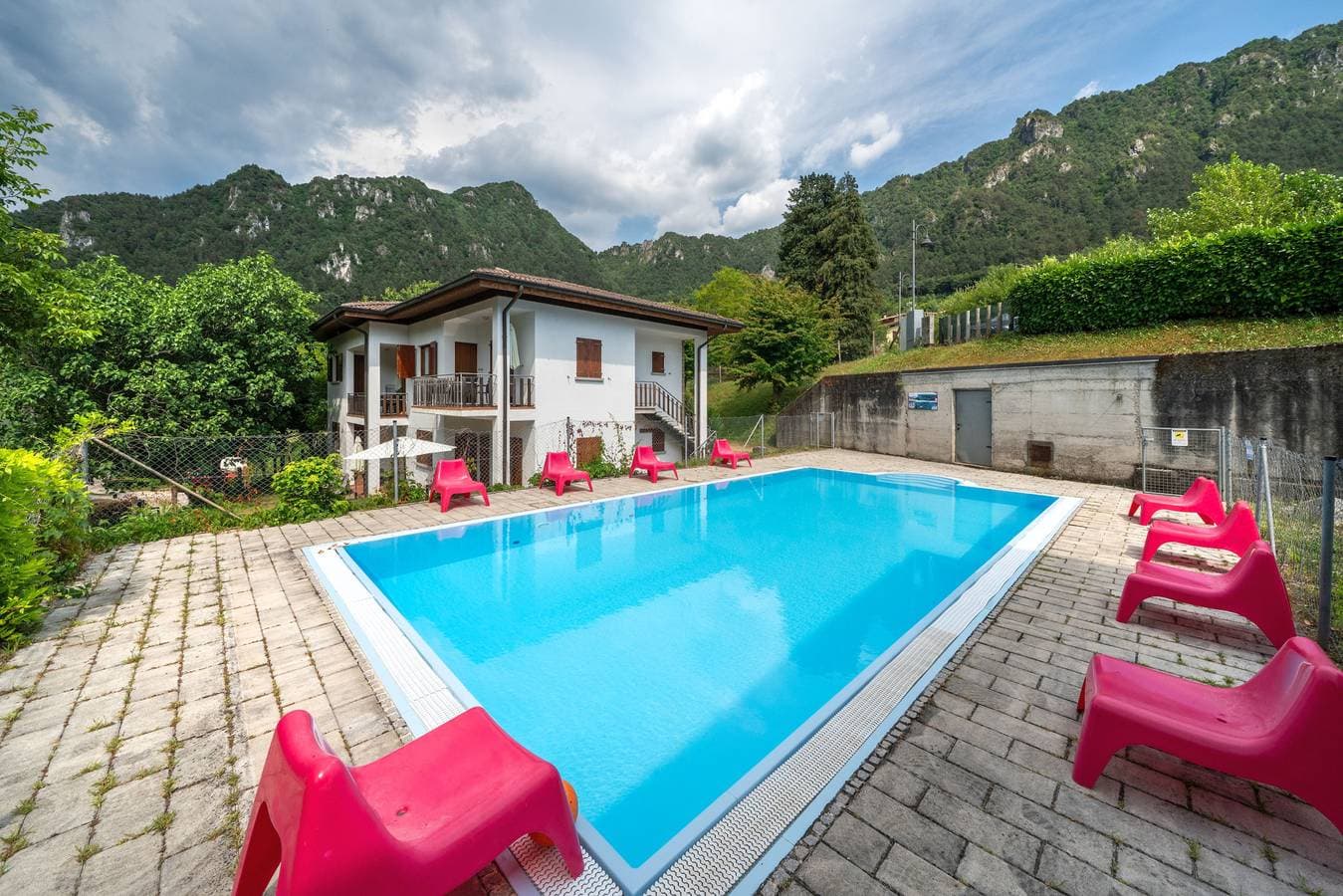 Foto 3 von 17: Ferienwohnung für 4 Personen mit Seeblick