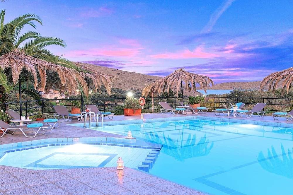 Welcome Apts laid just 1600m away from the longest sandy beach of northern Crete and the touristic G... 1