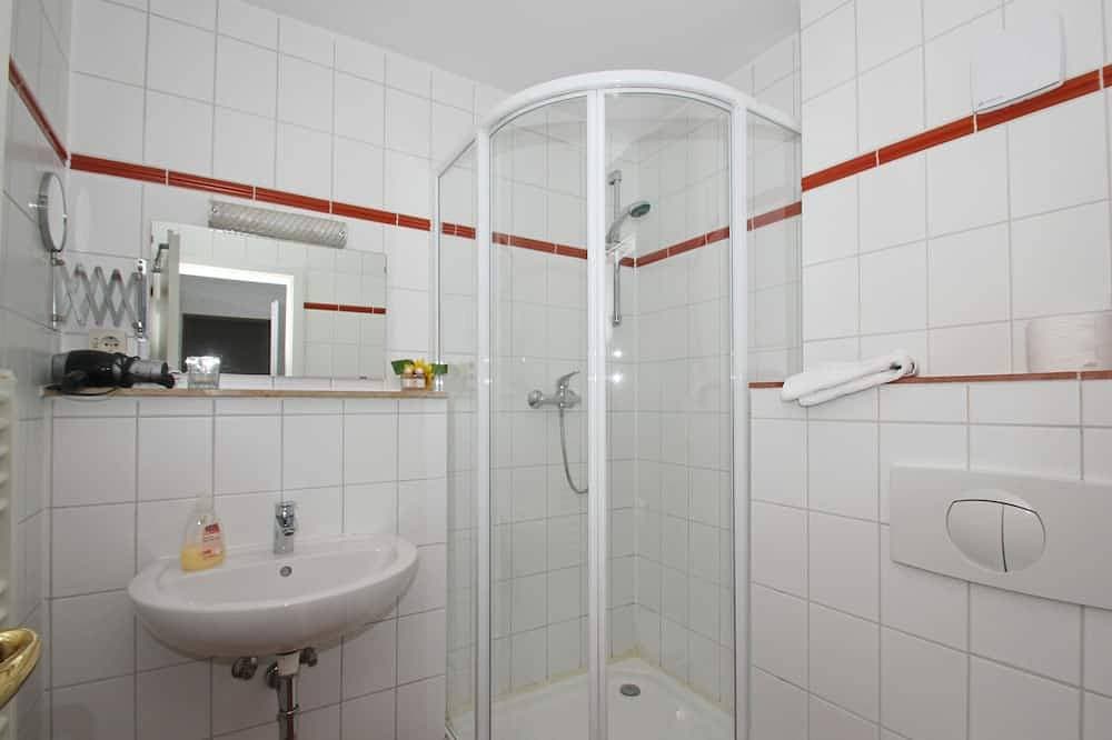 Foto 3 von 16: Ferienwohnung-Standard-Eigenes Badezimmer-Wg4