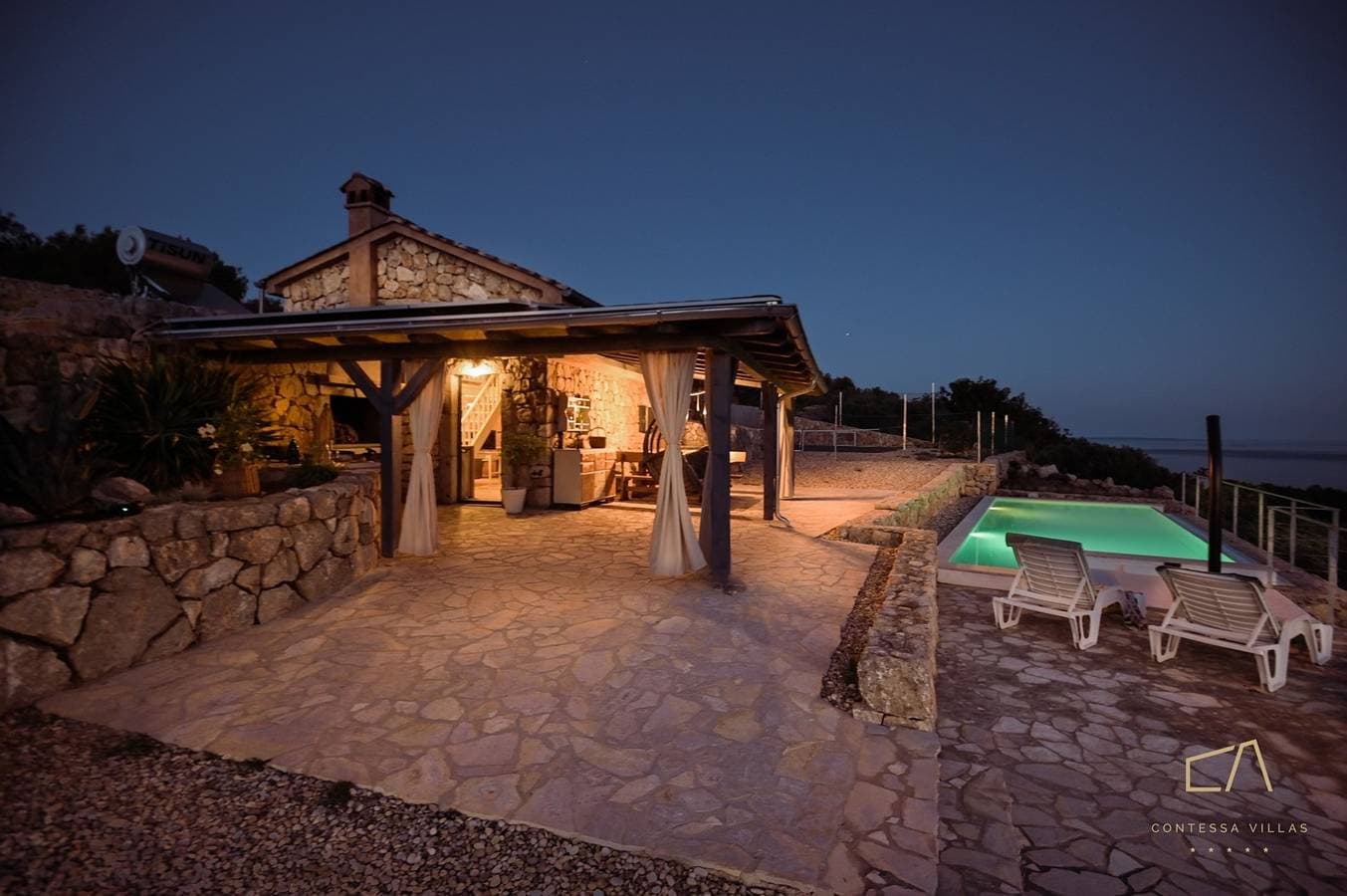 Steinvilla Heritage House Jure mit Pool und Meerblick auf Krk 1