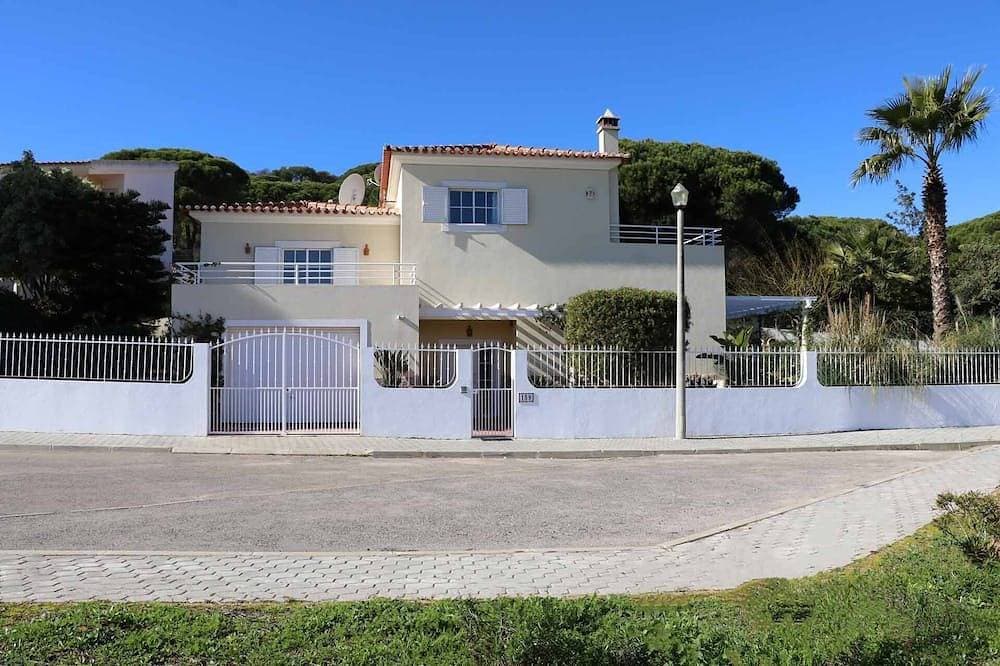 Schöne freistehende Villa mit privatem Pool, 600 Meter vom Strand entfernt - 66875 / Al 1