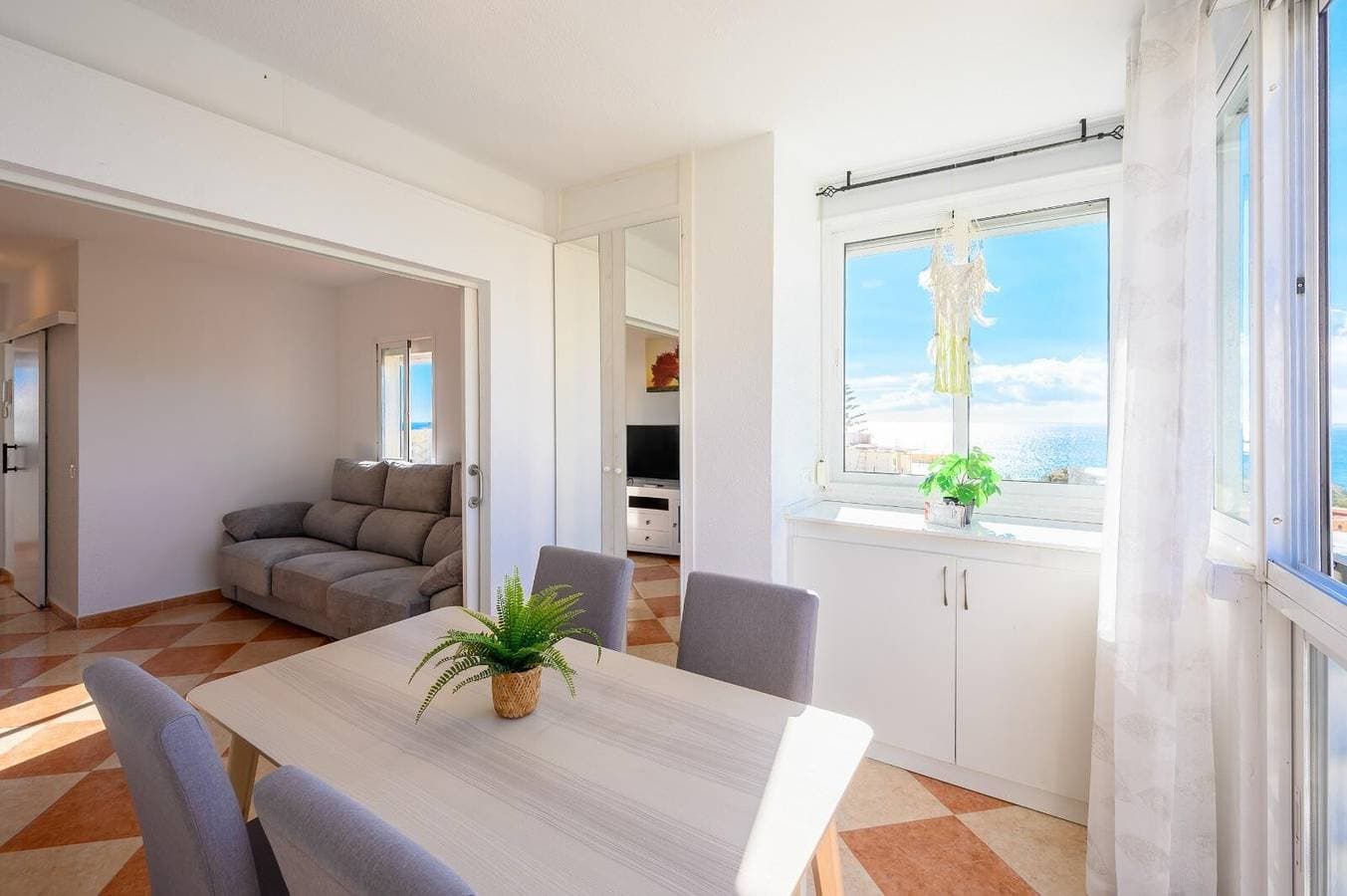 Foto 7 von 31: Fantastisches Duplex-Penthouse mit Meerblick, WLAN und Klimaanlage
