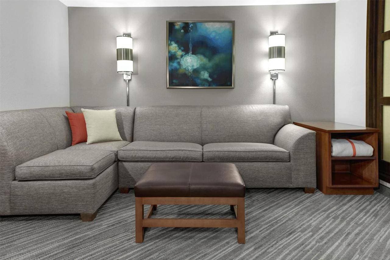 Foto 9 von 15: Specialty King Room with Sofa Bed