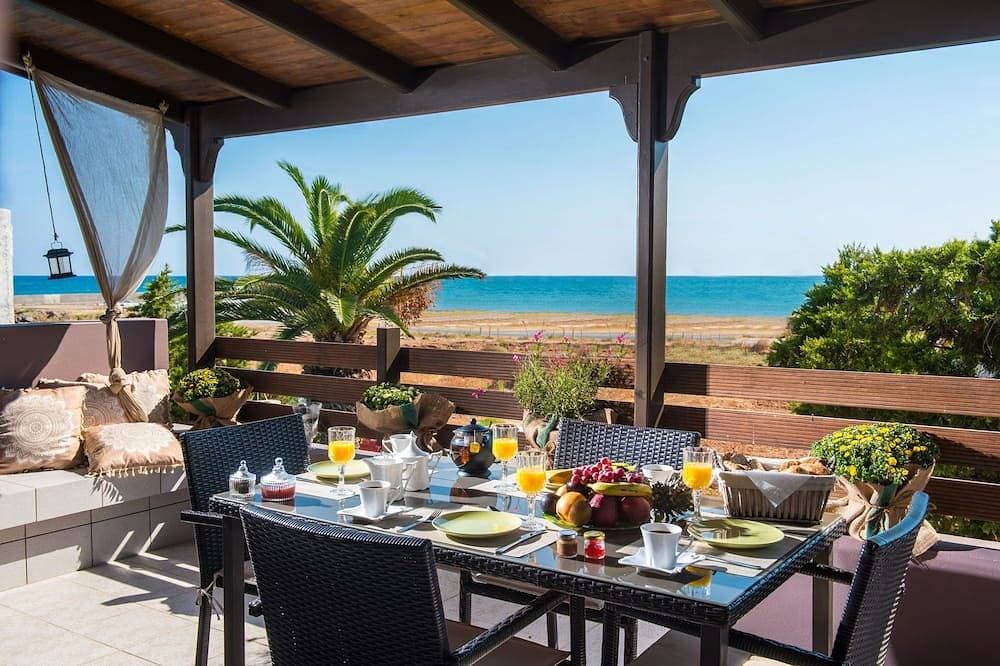 Villa Eva, Luxus-Villa 50 Meter vom Meer entfernt, in einer sehr ruhigen Gegend. 1