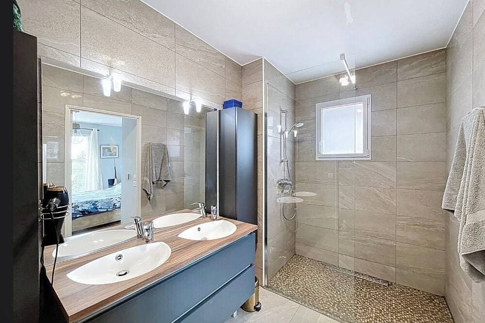 Foto 6 von 24: Spacious apartment in secure residence with swimming pool
