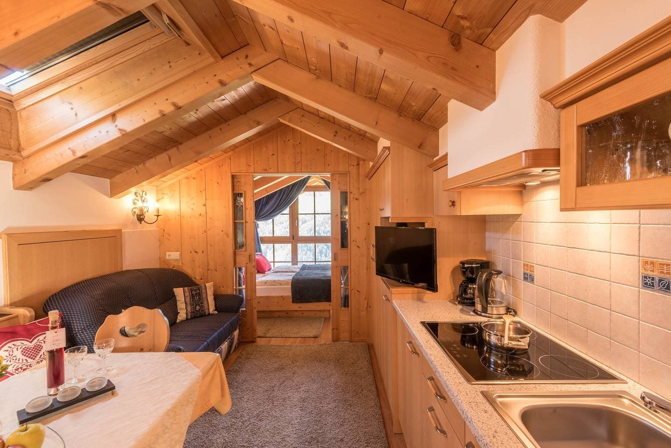 Foto 6 von 22: Moderne Ferienwohnung "Malga - Unterkehr" mit Bergblick, WLAN, Garten & Terrasse