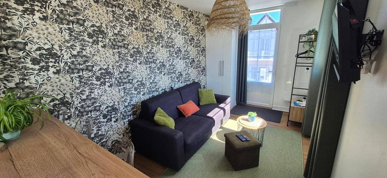 Foto 9 von 16: One-Bedroom Apartment with Balcony