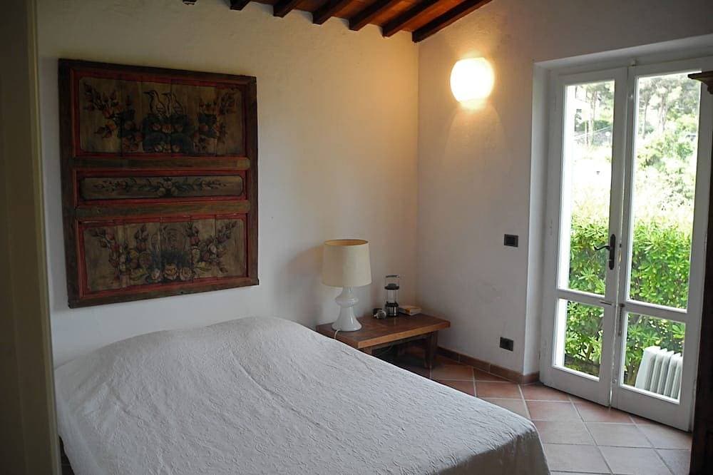 Foto 2 von 25: Grosszügiges Ferienhaus mit Meerblick und Garten in Strandnähe auf Insel Elba