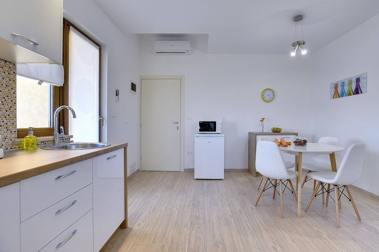 Foto 2 von 20: Modernes Appartement mit Zugang zum Balkon