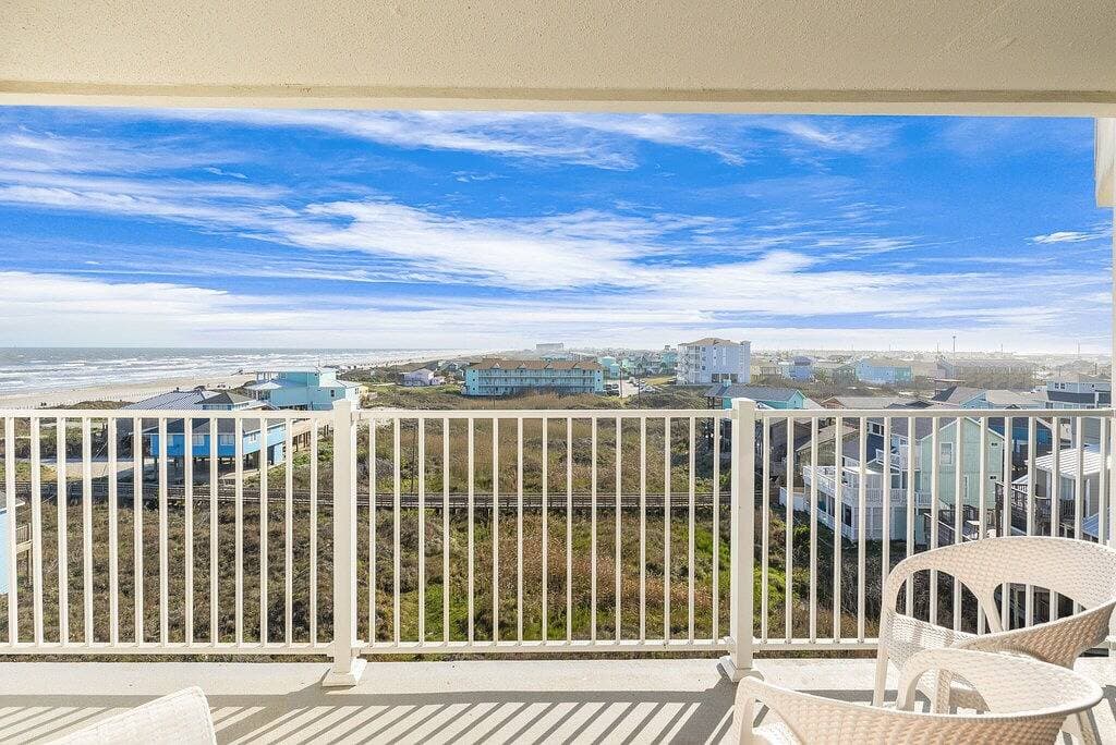 Foto 5 von 20: Sandcastle Condominium Unit 536