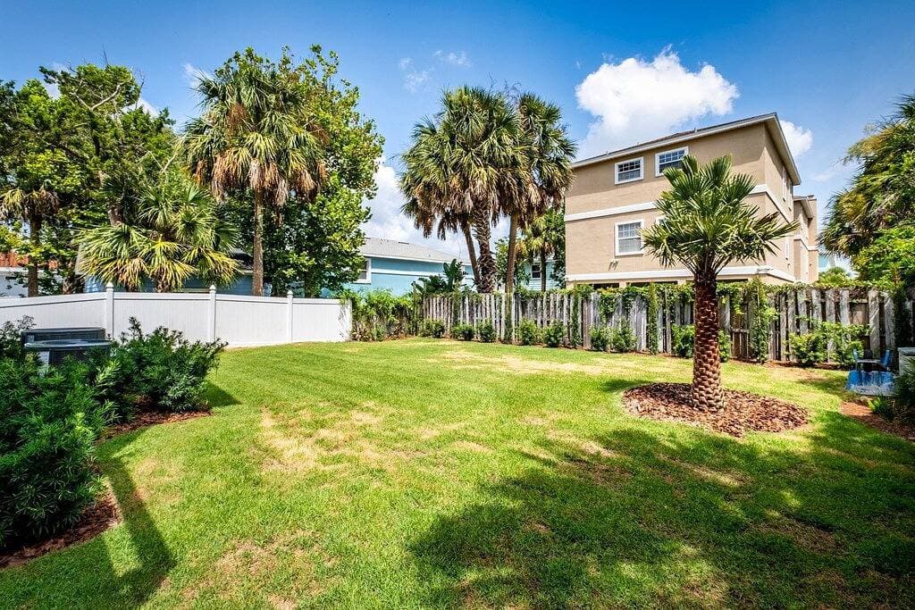 Foto 9 von 18: Modern 1-Bedroom Beachside Retreat Steps to the Beach