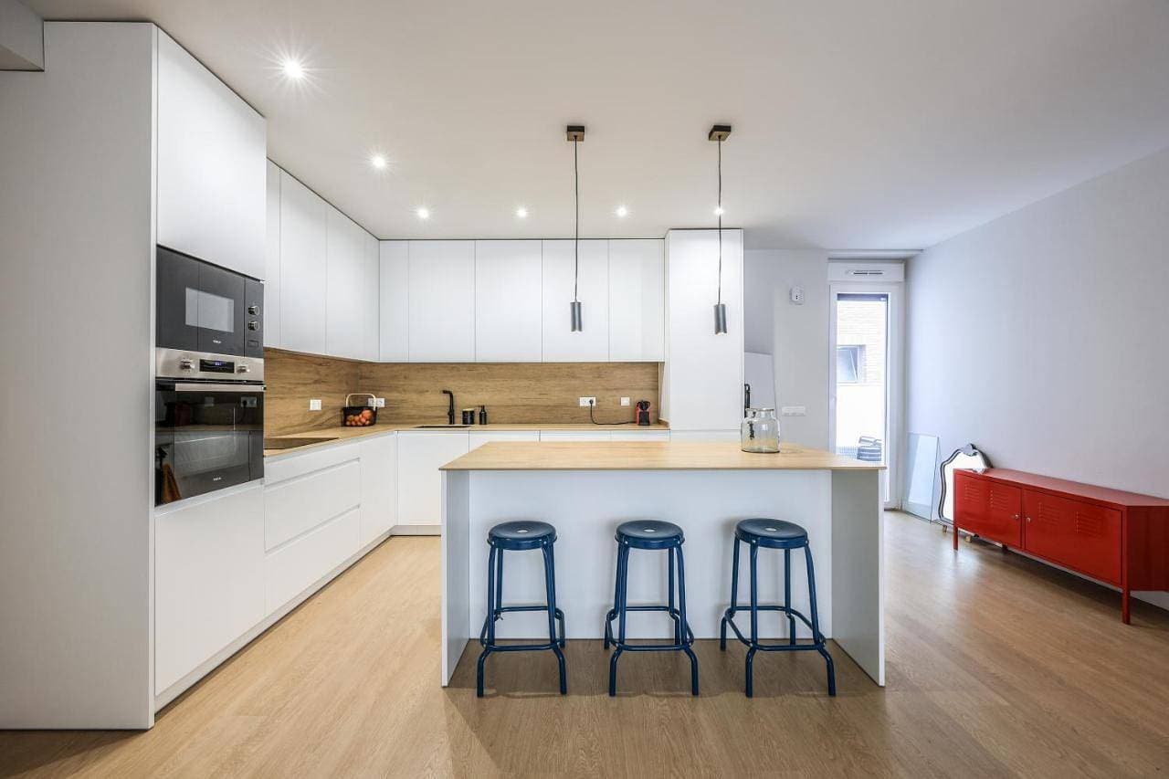 Spacious Home with Private Garden and Parking 1