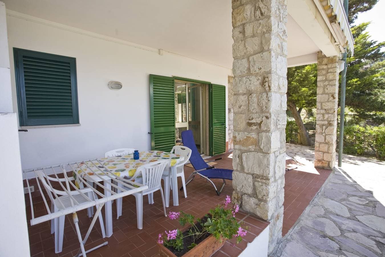 Foto 7 von 33: Ferienwohnung für 4 Personen mit Garten