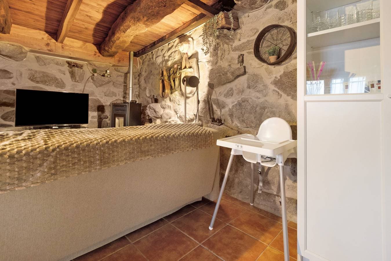 Foto 6 von 41: Chalet 'Cantinho De Tourem' mit Bergblick, privater Terrasse und Wi-Fi