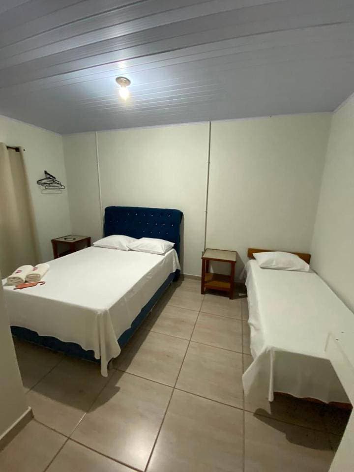 Foto 6 von 11: Triple Room - Second Floor