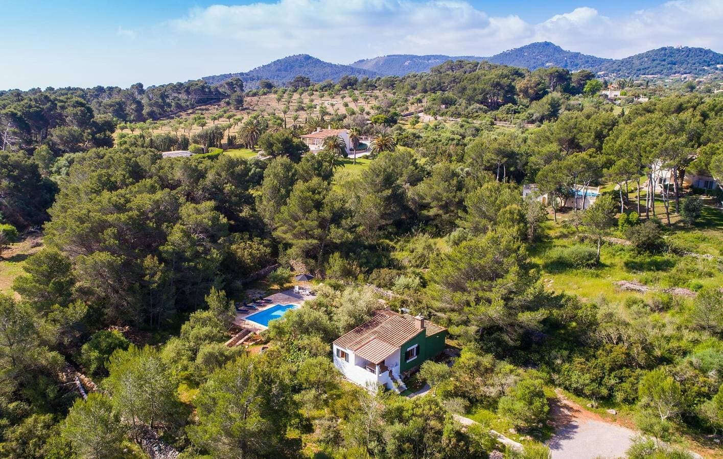 Appartement am Strand mit Pool und Terrasse 1