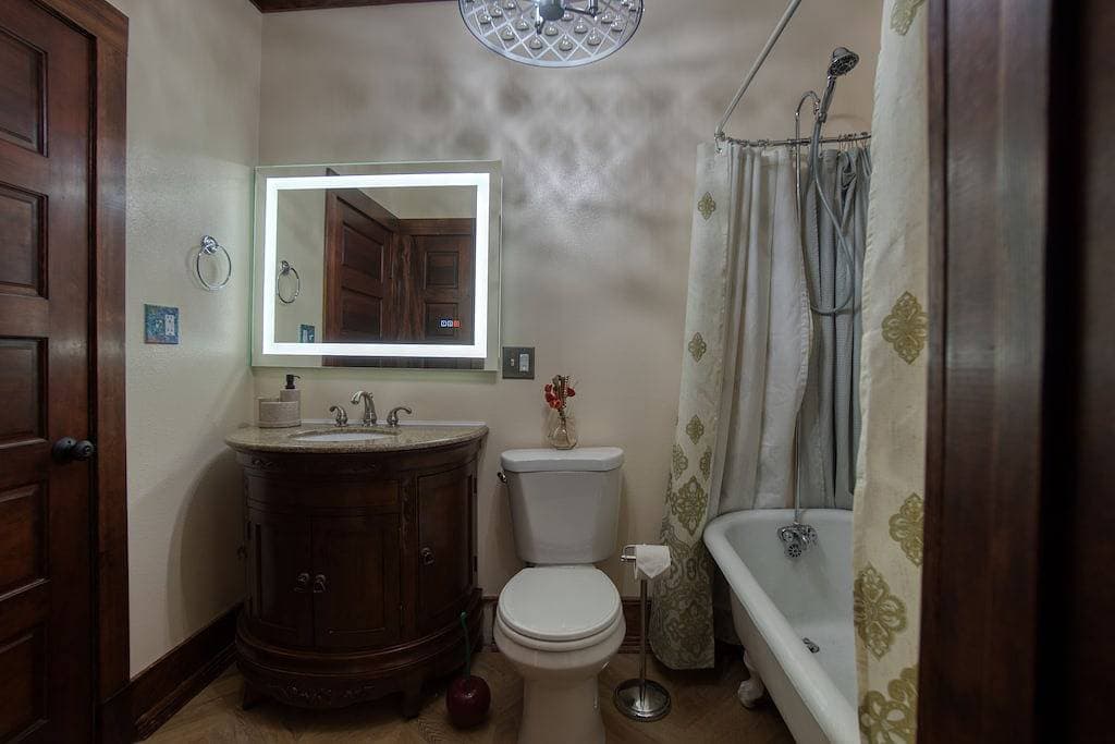 Historic Home Near Everything w/Gig internet & AC! 1