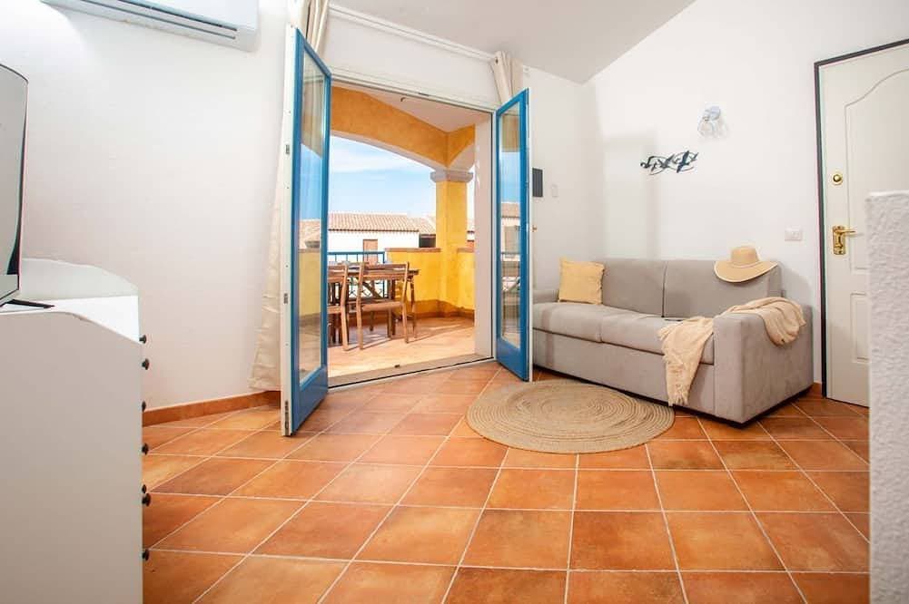 Leone Flat VI (30' from Porto Cervo) + Private Terrace 1