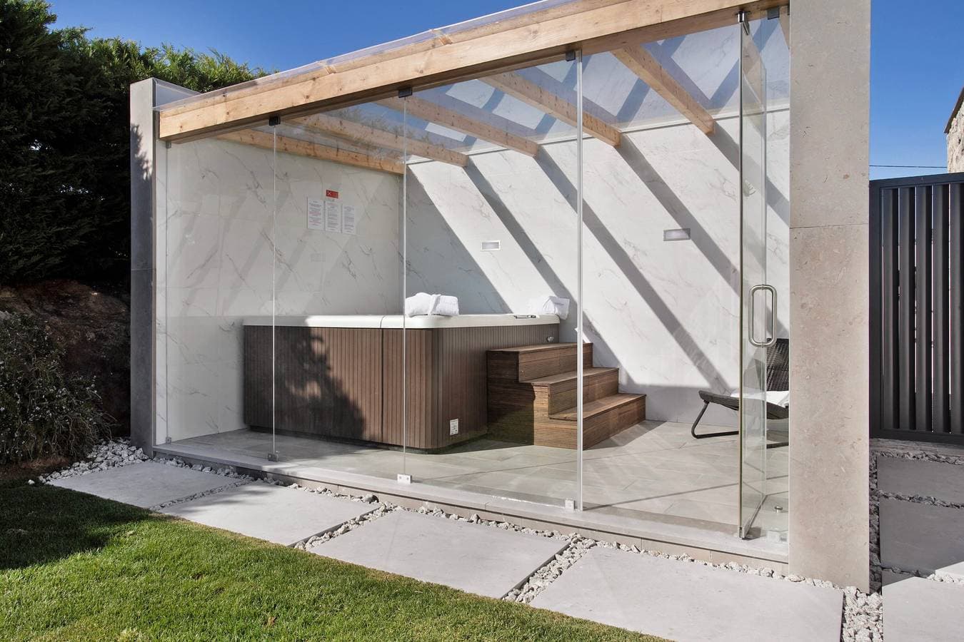 Foto 5 von 41: Villa 'Mila Piscina aquecida e Jacuzzi' mit Bergblick, privatem Pool und Wi-Fi