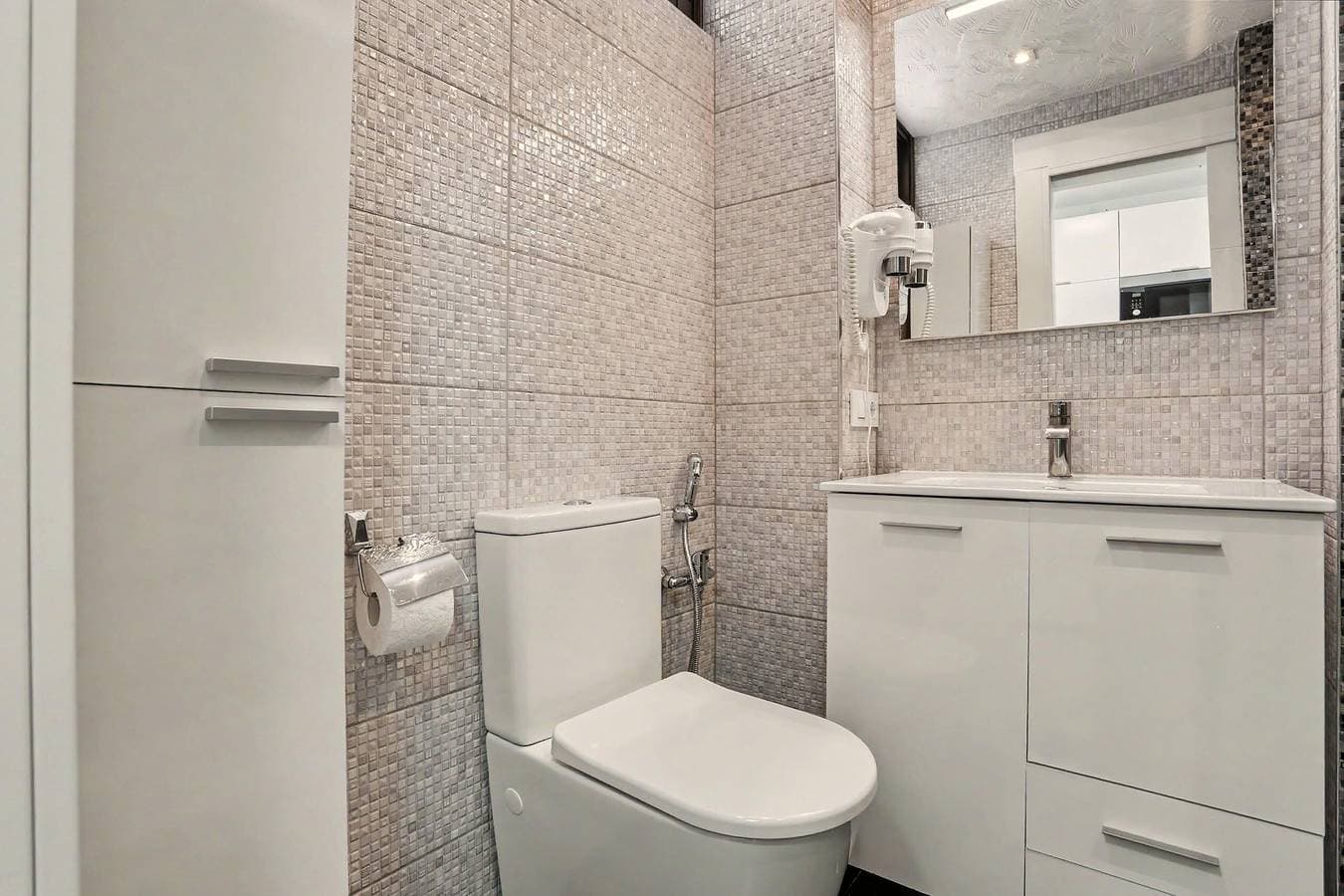 Foto 8 von 27: Ferienstudio 'Luxury Costa Adeje' mit Gemeinschaftspool, Balkon und WLAN