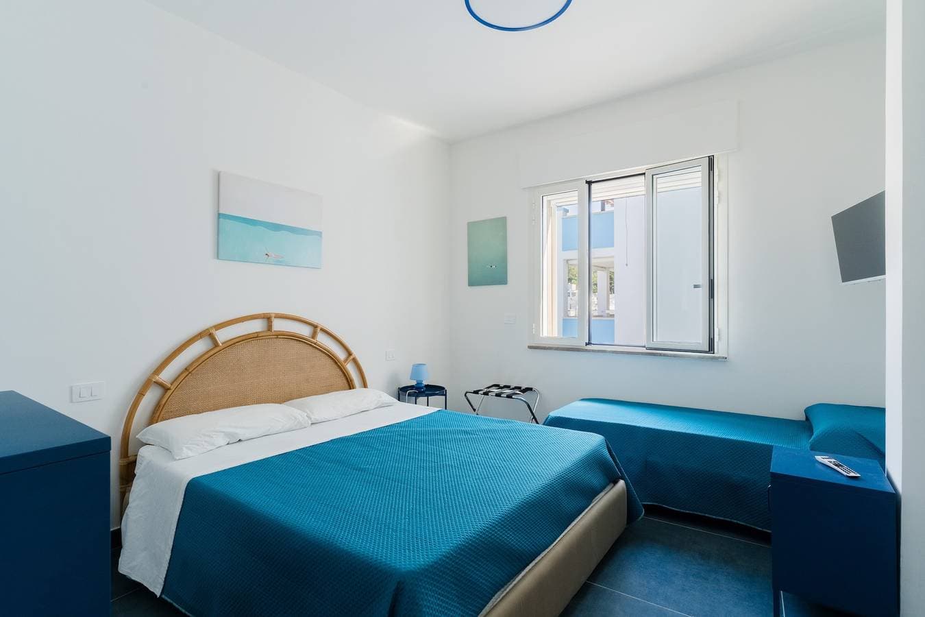 Foto 2 von 33: Apartment 'Best Sunset - Smeraldo' mit Bergblick, WLAN und Klimaanlage