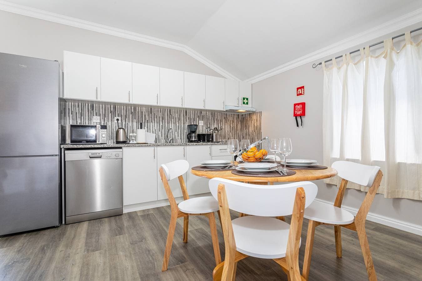 Foto 2 von 42: Ferienwohnung 'Oásis Fonte Grande 1' mit Meerblick, privater Terrasse und WLAN