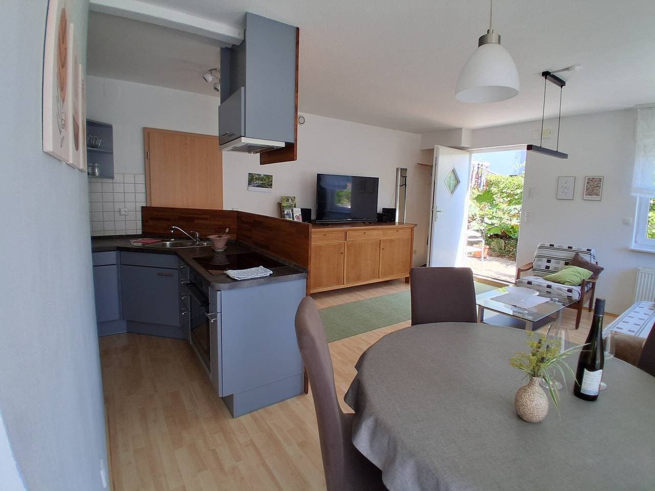 Foto 4 von 13: Ferienwohnung 'Sonntag' mit Balkon und Wi-Fi