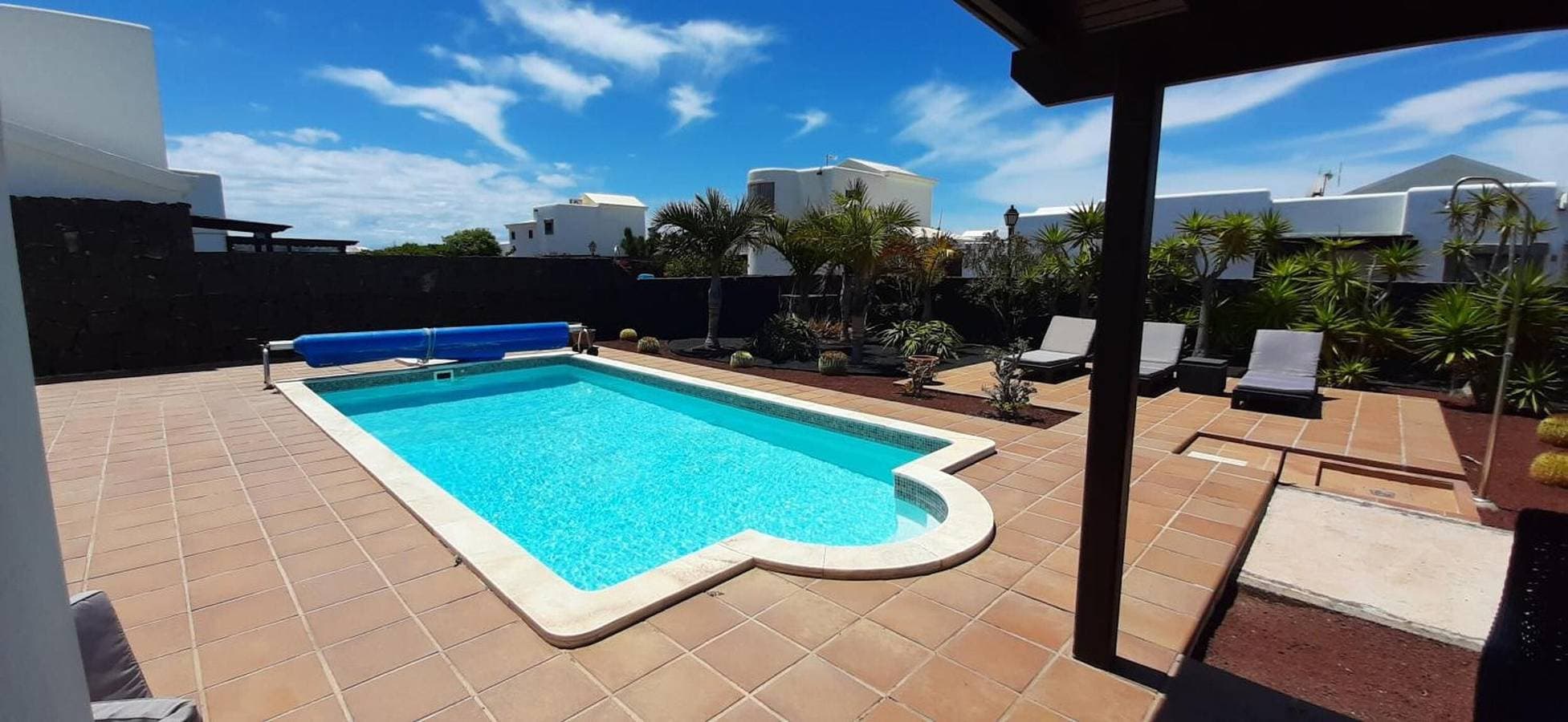 Foto 2 von 29: Ferienvilla 'Adais' mit privatem Pool, WLAN und Klimaanlage