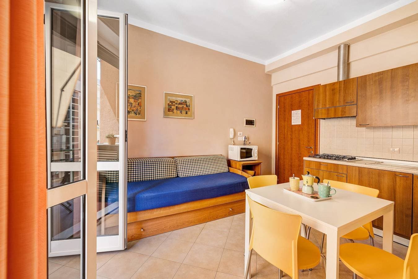 Foto 6 von 20: Ferienwohnung 'Isophylla Comfort' in Strandnähe mit Balkonen und WLAN
