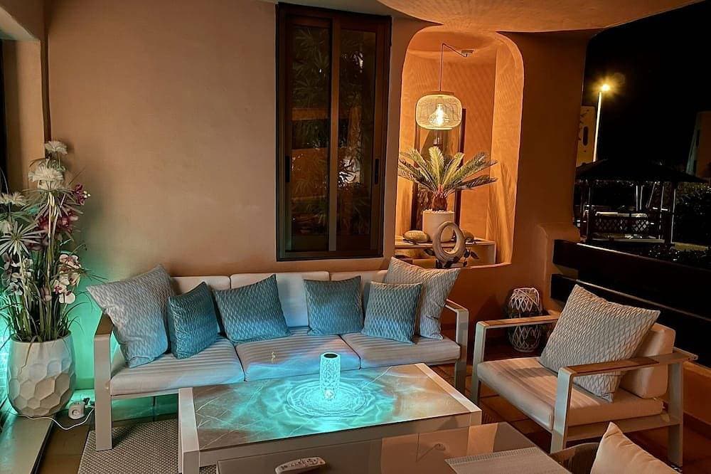 Foto 4 von 30: Casares Beach Doña Julia Golf Apartment With Private Garden Direct Pool Access