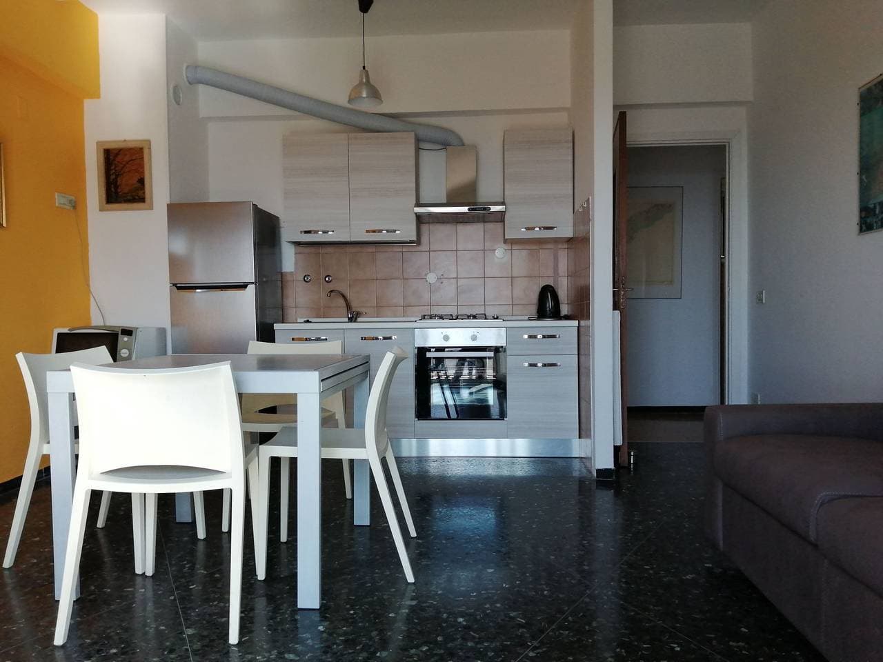 Foto 2 von 24: Finalmarina Zwei-Zimmer-Wohnung 300m Strand