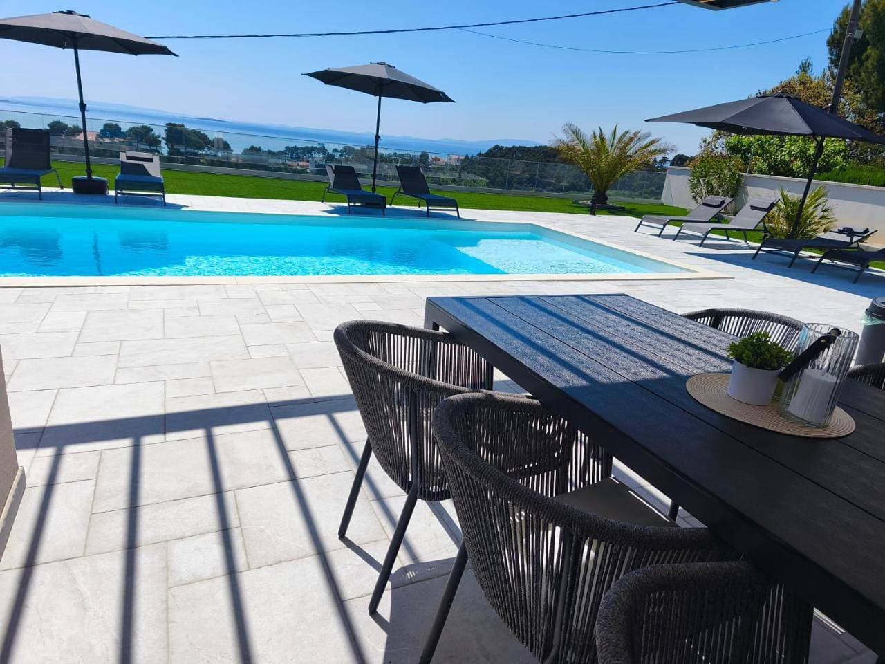 Foto 12 von 118: Villa with Private Pool
