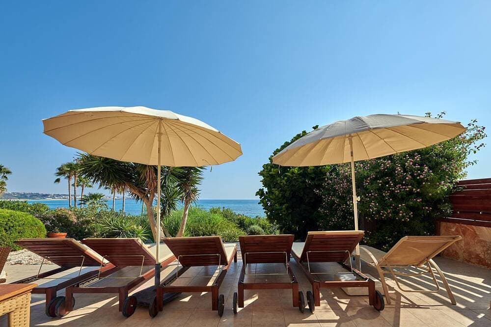 Beach Front Villa Azura Sunrise by Ezoria Villas 1