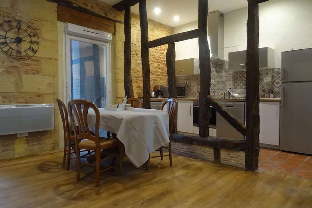 Foto 9 von 13: Historisches Zentrum - Habitation Saint-Clar - Romantisches Loft Roxane -WIFI / Netflix